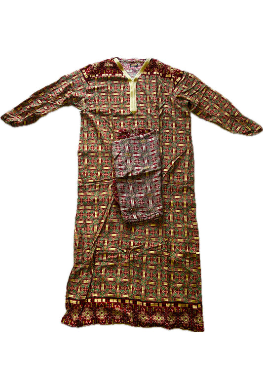 عبايه ملونه مع طرحه